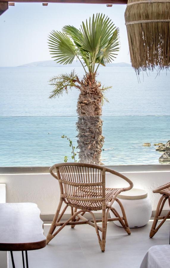 Laia Seafront Luxury Apartments Agia Pelagia  Buitenkant foto