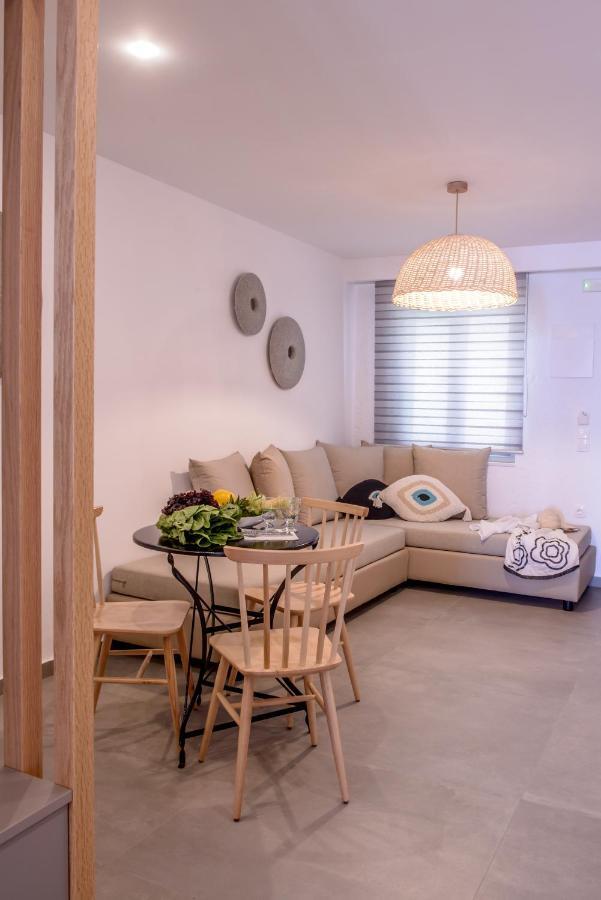 Laia Seafront Luxury Apartments Agia Pelagia  Buitenkant foto