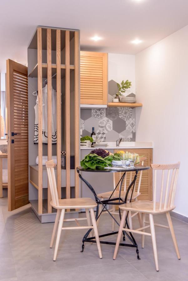 Laia Seafront Luxury Apartments Agia Pelagia  Buitenkant foto