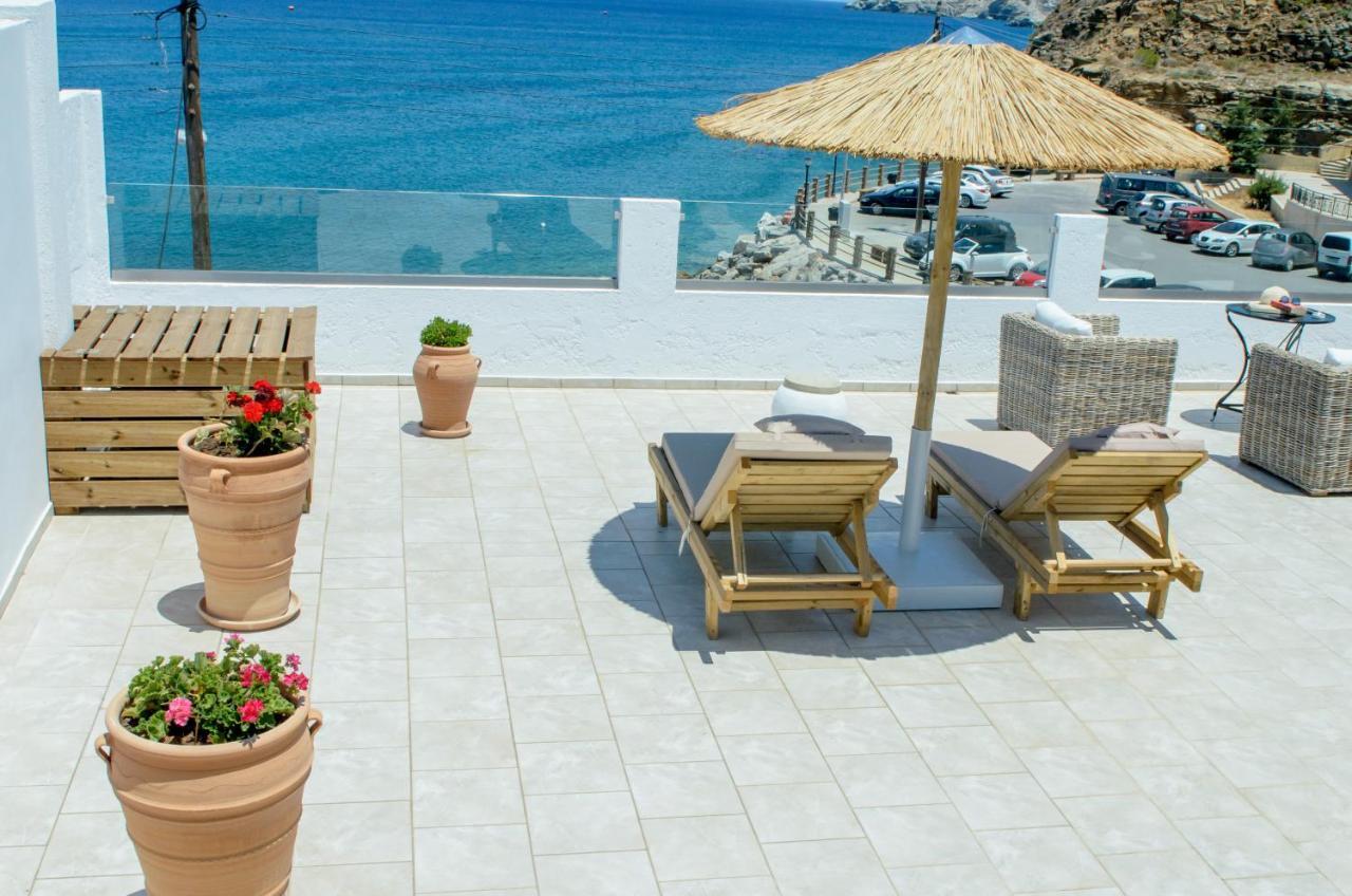 Laia Seafront Luxury Apartments Agia Pelagia  Buitenkant foto