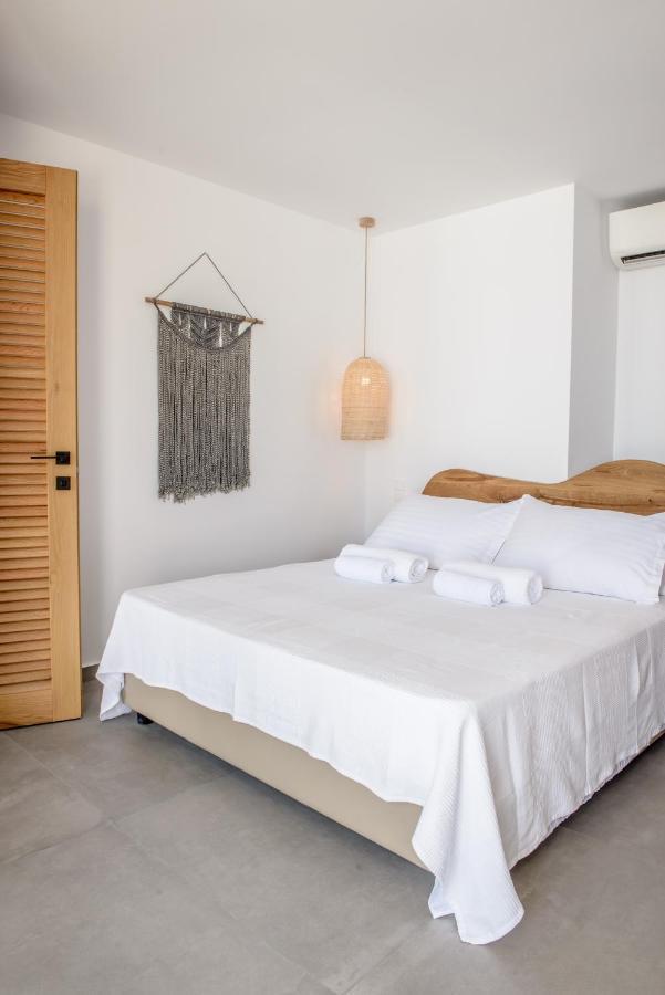 Laia Seafront Luxury Apartments Agia Pelagia  Buitenkant foto